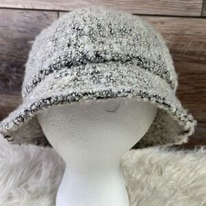 AUGUST Women’s Bouclé Winter Cloche Hat –Textured Bucket Style Black Gray